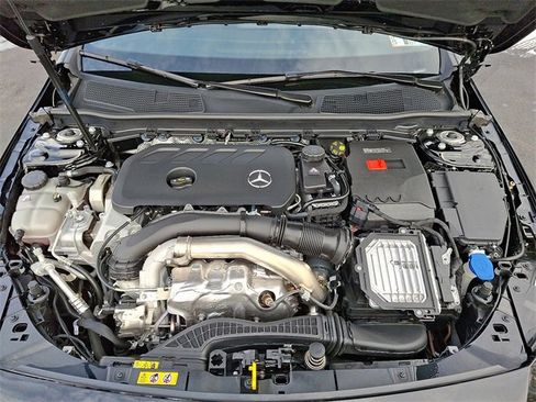 Certified 2025 Mercedes-Benz CLA 250 4MATIC image 27