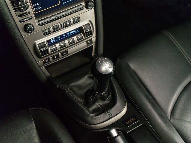 Used 2006 Porsche 911 Carrera 4 AWD/4WD image 28