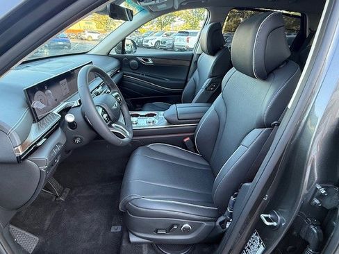 New 2025 Genesis GV80 3.5T Advanced image 13