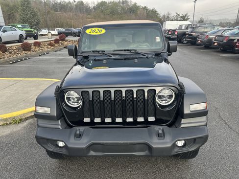 Used 2020 Jeep Wrangler Unlimited Sport image 4