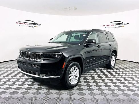 Used 2023 Jeep Grand Cherokee L Laredo AWD/4WD image 4