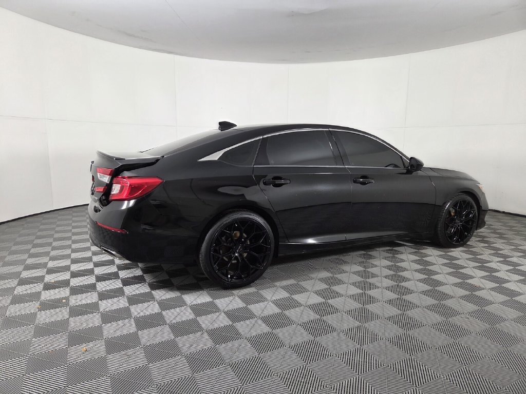 Used 2021 Honda Accord Sport image 4