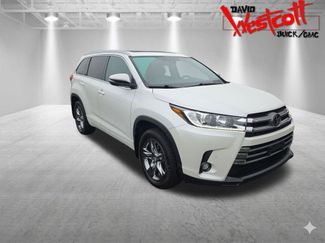 Used 2019 Toyota Highlander Limited Platinum AWD/4WD 360° Tour