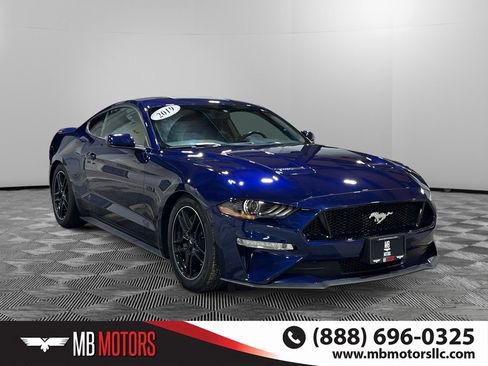Used 2019 Ford Mustang GT image 1
