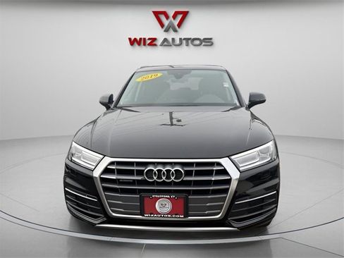 Used 2019 Audi Q5 2.0T Premium w/ Convenience Package image 2