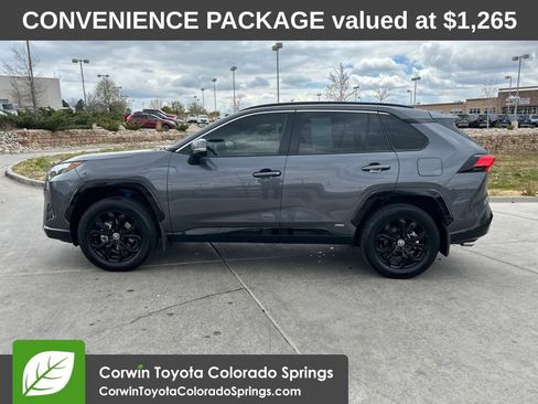 Used 2022 Toyota RAV4 SE w/ Convenience Package AWD/4WD image 5