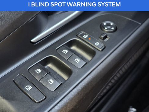 Used 2024 Hyundai Elantra Limited image 29