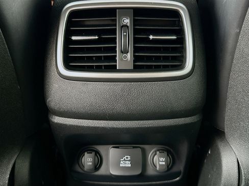 Used 2019 Kia Sorento SX image 28