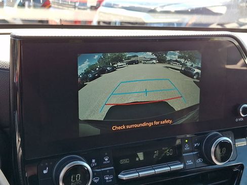 Certified 2024 Toyota Highlander XSE AWD/4WD image 24