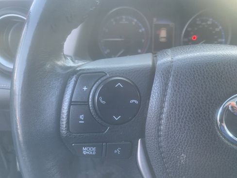 Used 2018 Toyota RAV4 XLE image 15