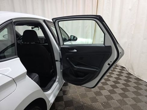 Used 2025 Volkswagen Jetta Sport FWD image 28