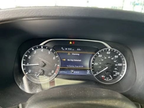 Used 2022 Nissan Frontier S w/ Technology Package AWD/4WD image 10