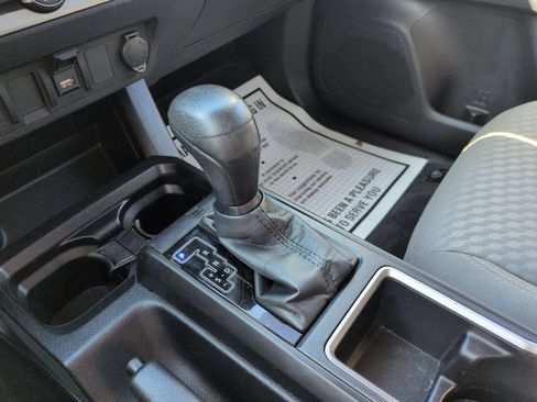 Used 2020 Toyota Tacoma SR AWD/4WD image 24