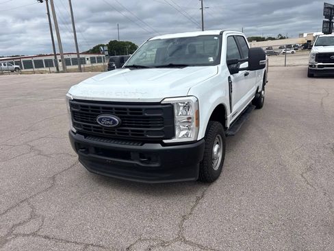 Used 2025 Ford F350 XL AWD/4WD image 7