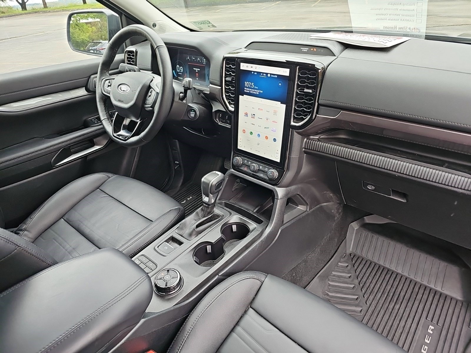 Used 2025 Ford Ranger Lariat w/ Black Appearance Package AWD/4WD image 13