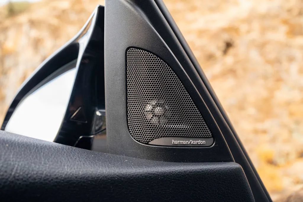 Used 2016 BMW M3 RWD image 8