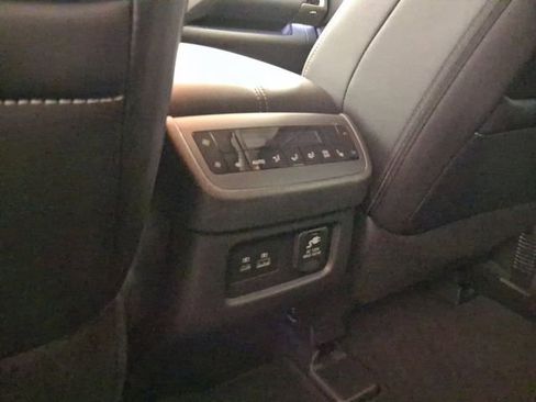 Used 2024 Nissan Pathfinder Platinum w/ Black Appearance Package image 19