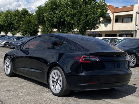 Used 2022 Tesla Model 3 RWD image 2