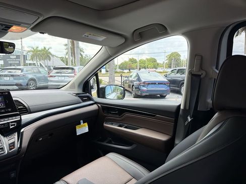 New 2026 Honda Odyssey Elite image 11