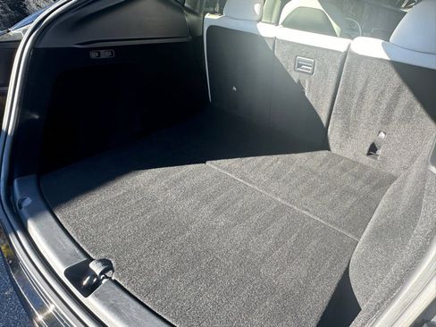 Used 2023 Tesla Model Y Long Range image 58