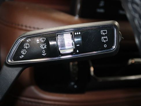 Used 2022 Lincoln Nautilus Reserve w/ Equipment Group 201A image 27