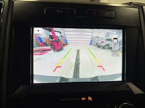 Used 2019 Ford F150 XLT w/ Trailer Tow Package image 29