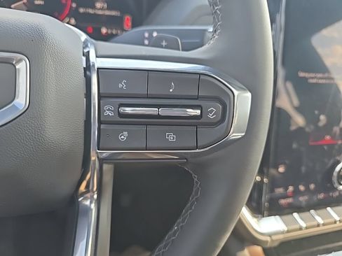 Used 2026 GMC Yukon Denali w/ Sun & Power Step Package AWD/4WD image 24