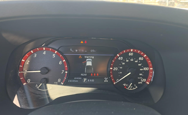 Used 2026 Nissan Frontier PRO-4X AWD/4WD image 5