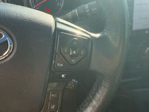 Used 2023 Toyota 4Runner TRD Off-Road Premium w/ Moonroof Package AWD/4WD image 22
