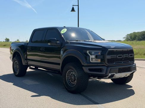 Used 2018 Ford F150 Raptor w/ Equipment Group 802A Luxury AWD/4WD image 3