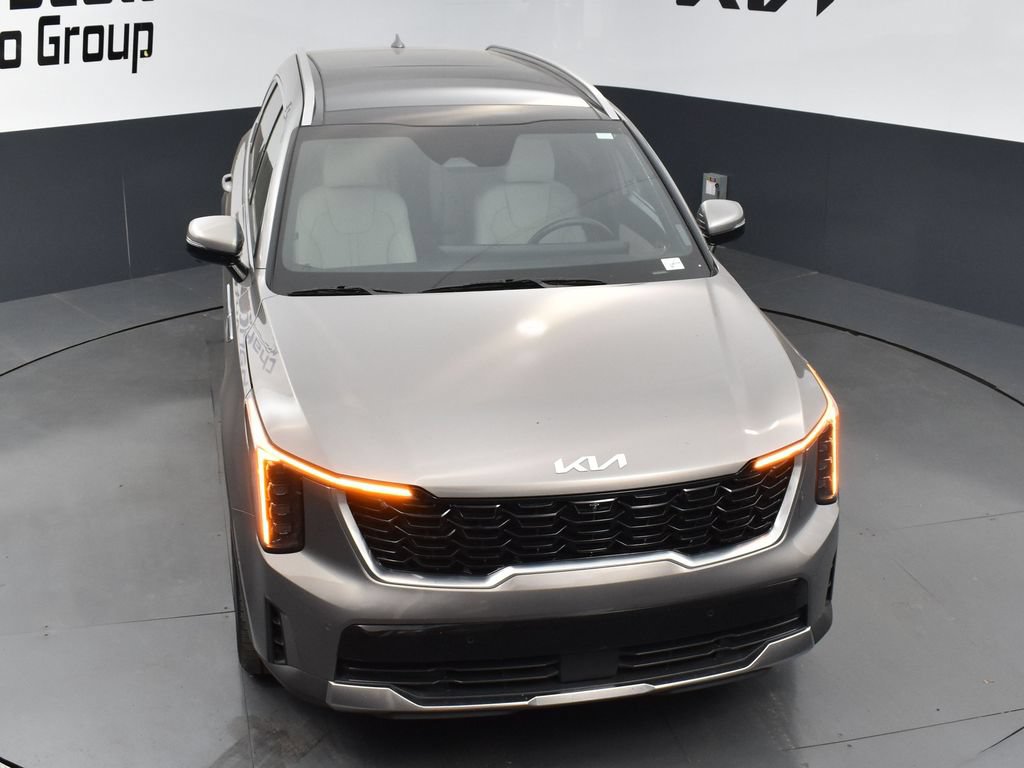 Certified 2025 Kia Sorento SX Prestige AWD/4WD image 16
