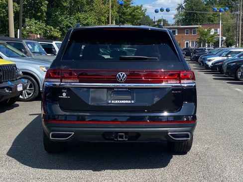 Certified 2026 Volkswagen Atlas SE AWD/4WD image 4