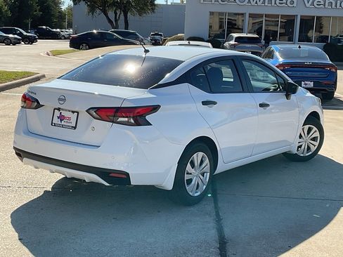 New 2025 Nissan Versa S image 5