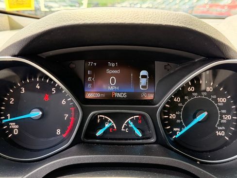 Used 2019 Ford Escape SE AWD/4WD image 14