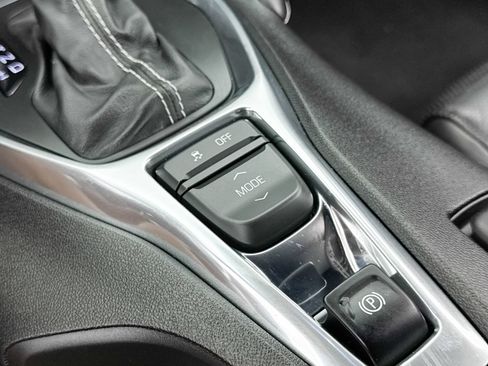 Used 2017 Chevrolet Camaro SS RWD image 12