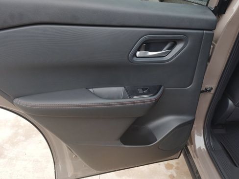 New 2026 Nissan Rogue SV AWD/4WD image 10