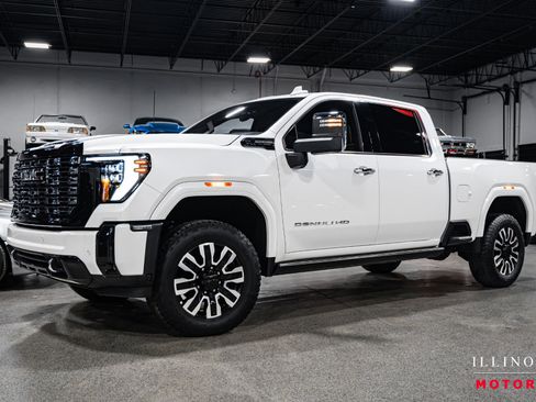 Used 2025 GMC Sierra 3500 Denali Ultimate image 1