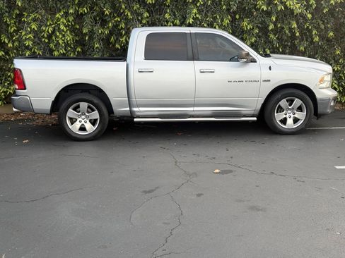 Used 2012 RAM 1500 Big Horn w/ Luxury Group image 6