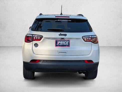 Used 2021 Jeep Compass Latitude w/ Sun and Sound Group image 7