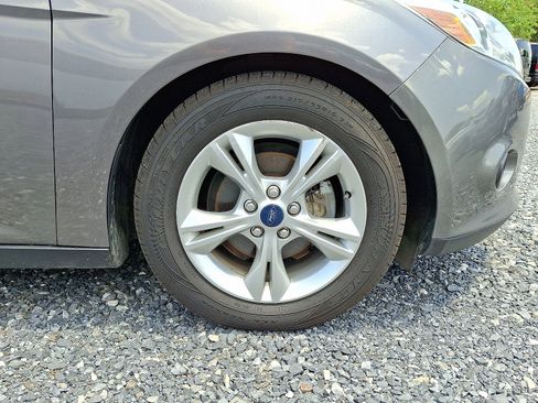 Used 2014 Ford Focus SE image 9