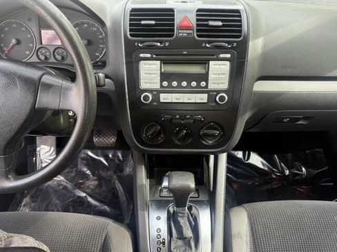 Used 2009 Volkswagen Jetta S FWD image 14