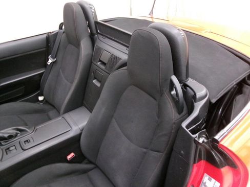 Used 2013 MAZDA MX-5 Miata Club image 21
