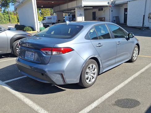Used 2020 Toyota Corolla LE image 4