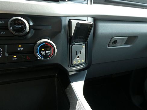 New 2026 Ford F250 XLT w/ XLT Premium Package AWD/4WD image 26