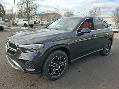 New 2026 Mercedes-Benz GLC 300 4MATIC image 3