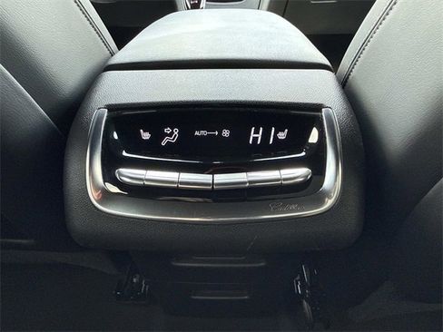 Certified 2023 Cadillac XT6 Sport image 18