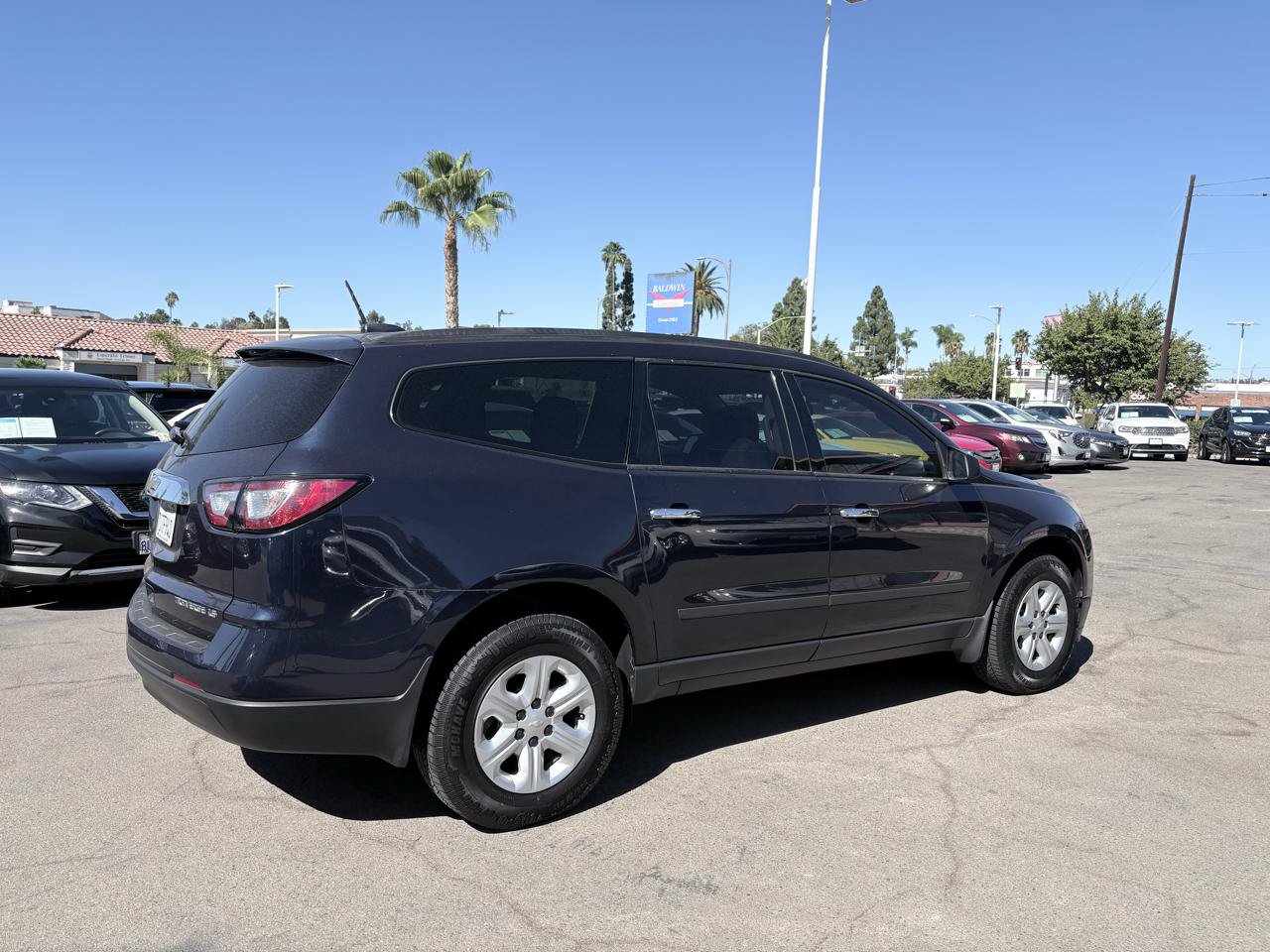 Used 2016 Chevrolet Traverse LS FWD image 8