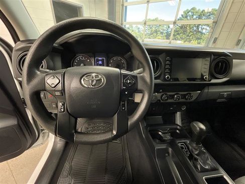 Used 2020 Toyota Tacoma SR image 14