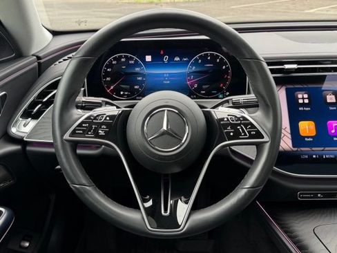 Used 2024 Mercedes-Benz E 350 4MATIC Sedan image 13