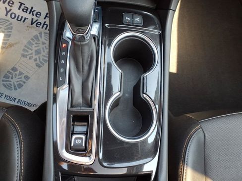 Used 2023 Chevrolet Equinox Premier AWD/4WD image 23